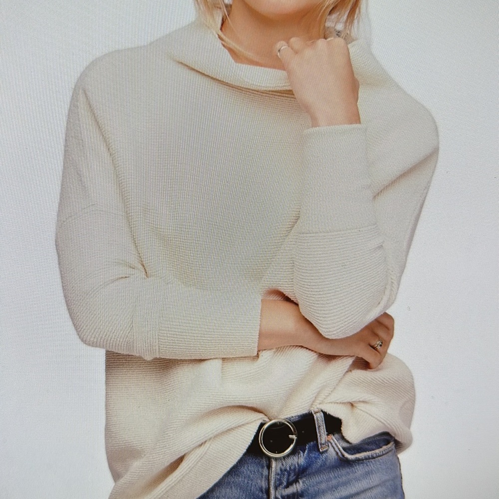 Free People 267137 Long Sleeve Mock Neck Ribbed Sweater White  SZ L Oversized
